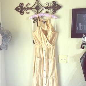 NWOT mustard and white dress w/ snack holes!